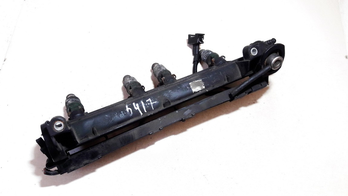 037906031AA Audi A3 1999 Fuel injector rail (injectors)(Fuel distributor) - Thumbnail 3
