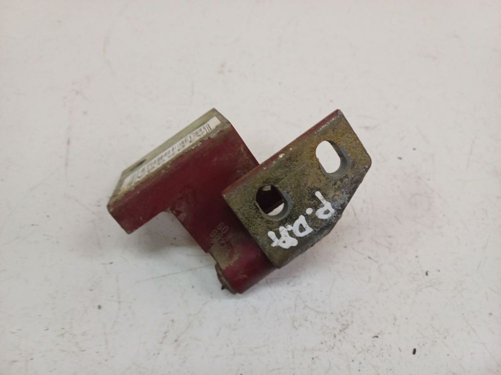 Peugeot 406 1998 Charnière de porte avant - Thumbnail 3