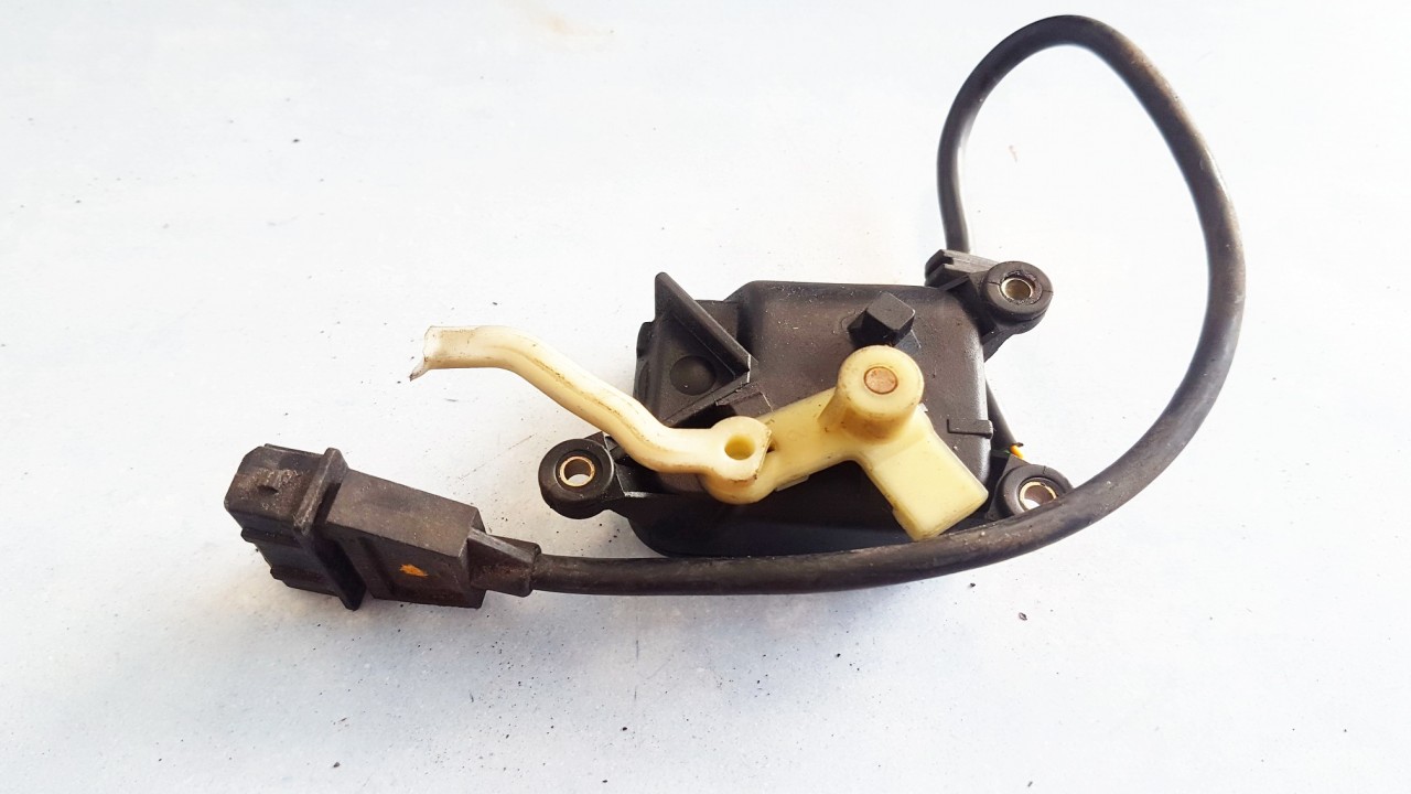 0132801003 443820511A Heater Vent Flap Control Actuator Motor Audi A6