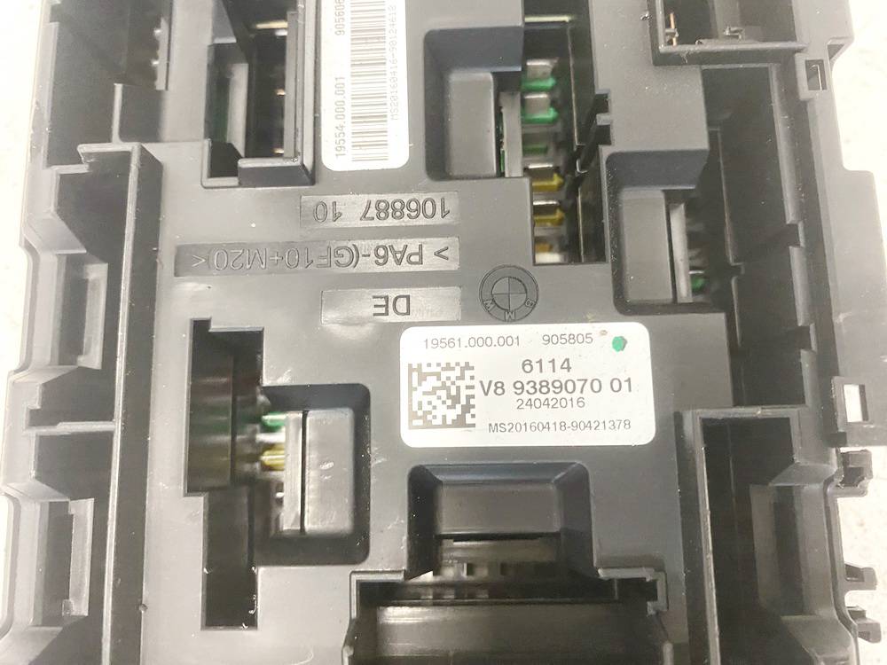 938907001 BMW 3-Series 2016 Fuse box - Thumbnail 4