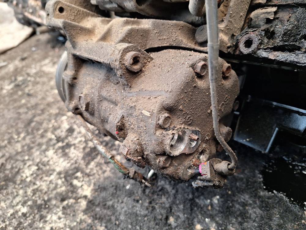 1J0820803K Skoda Octavia 2004 Kondicionieriaus siurblys - Thumbnail 2