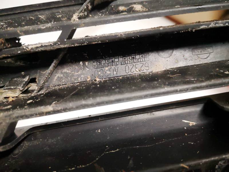 62320AU300 Nissan Primera 2004 Hood grille - FRONT - Thumbnail 3