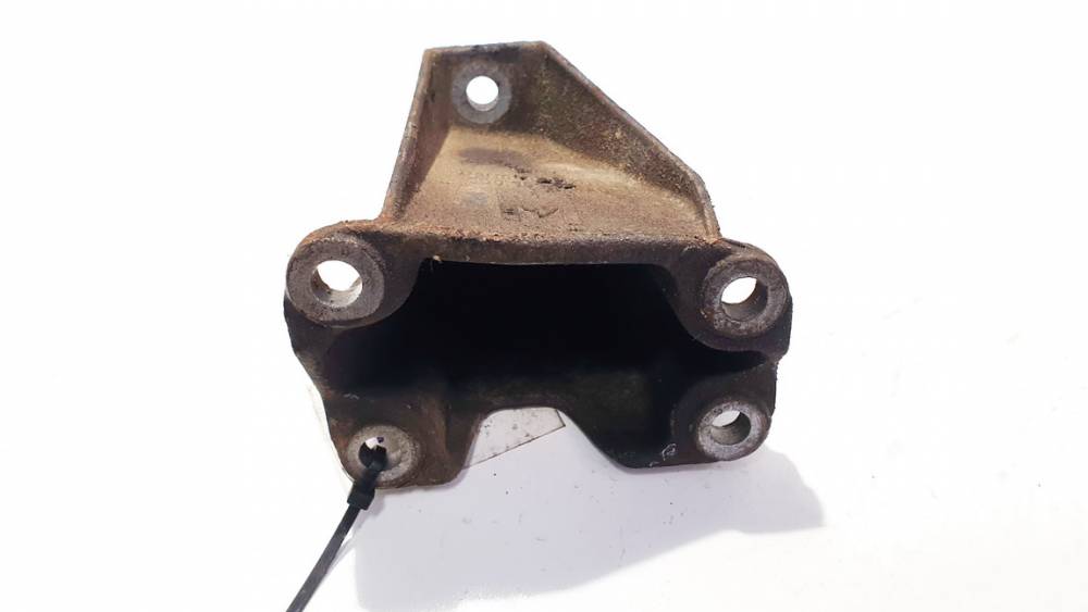 8D0399113AB Volkswagen Passat 2001 Engine Mount Bracket and Gearbox Mount Bracket - Thumbnail 3