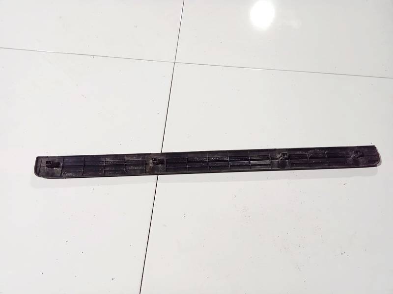 769B0AV710 Nissan Primera 2003 Interior door step trim - FRONT RIGHT - Thumbnail 2