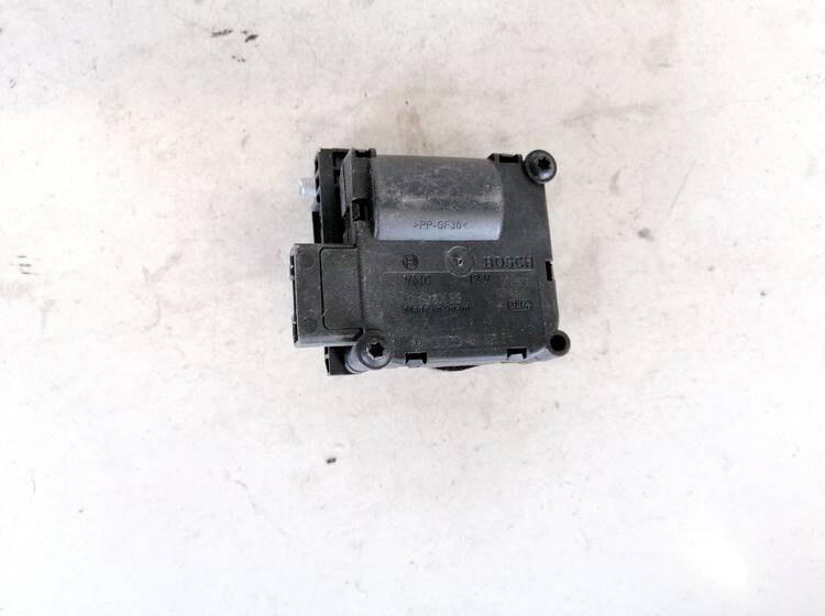4E0820511 Volkswagen Touareg 2004 Heater Vent Flap Control Actuator Motor