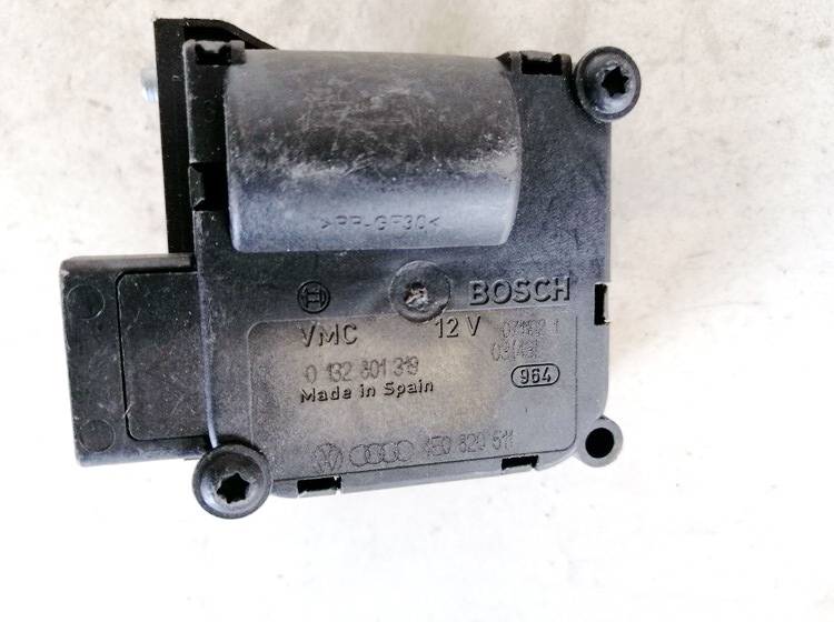 4E0820511 Volkswagen Touareg 2004 Heater Vent Flap Control Actuator Motor - Thumbnail 3