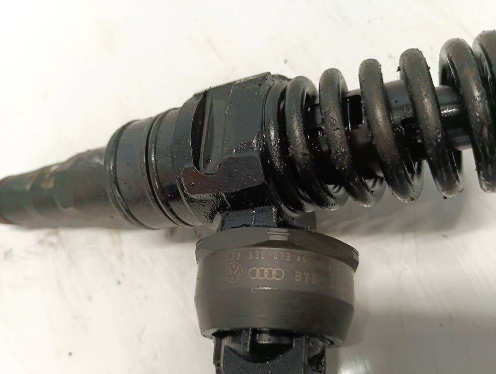 038130073AG Skoda Fabia 2007 Fuel Injector - Thumbnail 4