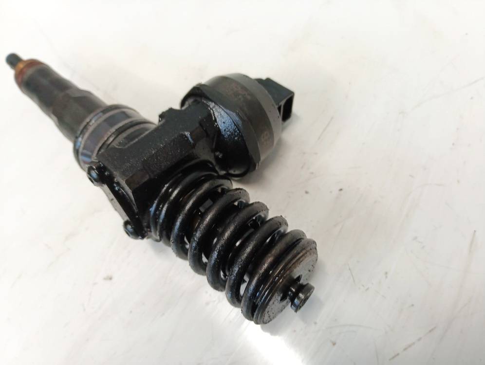 038130073AG Skoda Fabia 2007 Fuel Injector - Thumbnail 2