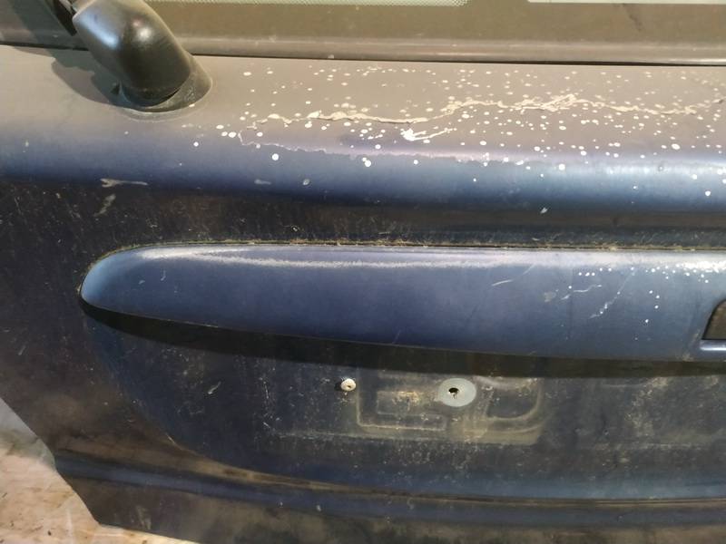 Renault Megane 2000 Door handle tailgate boot trim strip cover - REAR - Thumbnail 2