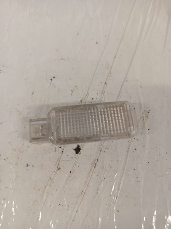 4B0947415 Volkswagen Phaeton 2006 Innenraumleuchte Leseleuchte