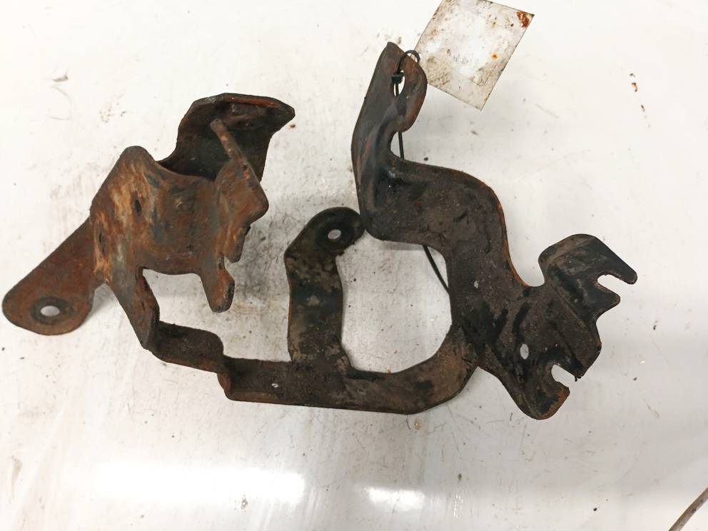 Ford Galaxy 2006 Engine Mount Bracket and Gearbox Mount Bracket - Thumbnail 2