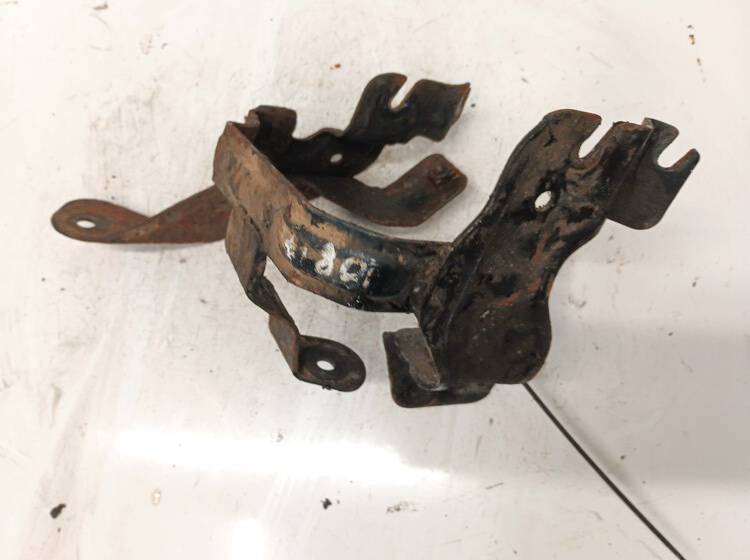 Ford Galaxy 2006 Engine Mount Bracket and Gearbox Mount Bracket - Thumbnail 3