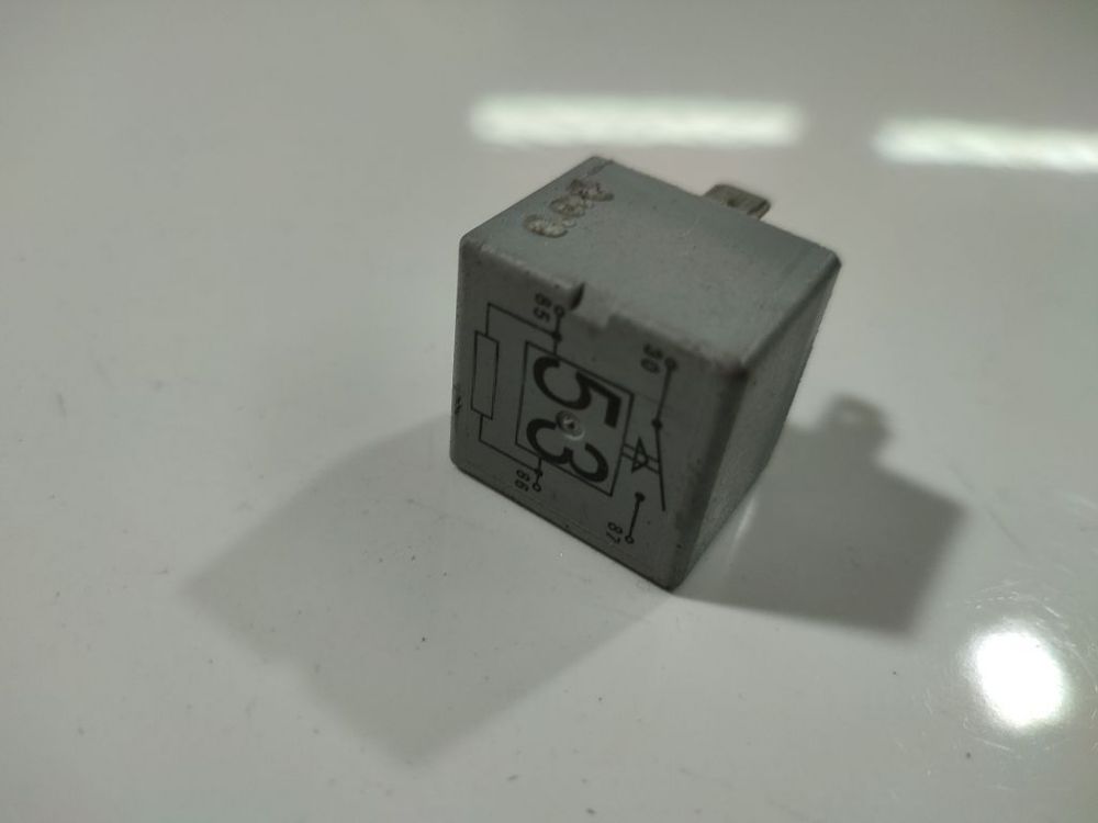 141951253B Volkswagen Golf 2008 RELÉ PARA AUTOMÓVIL - Thumbnail 2