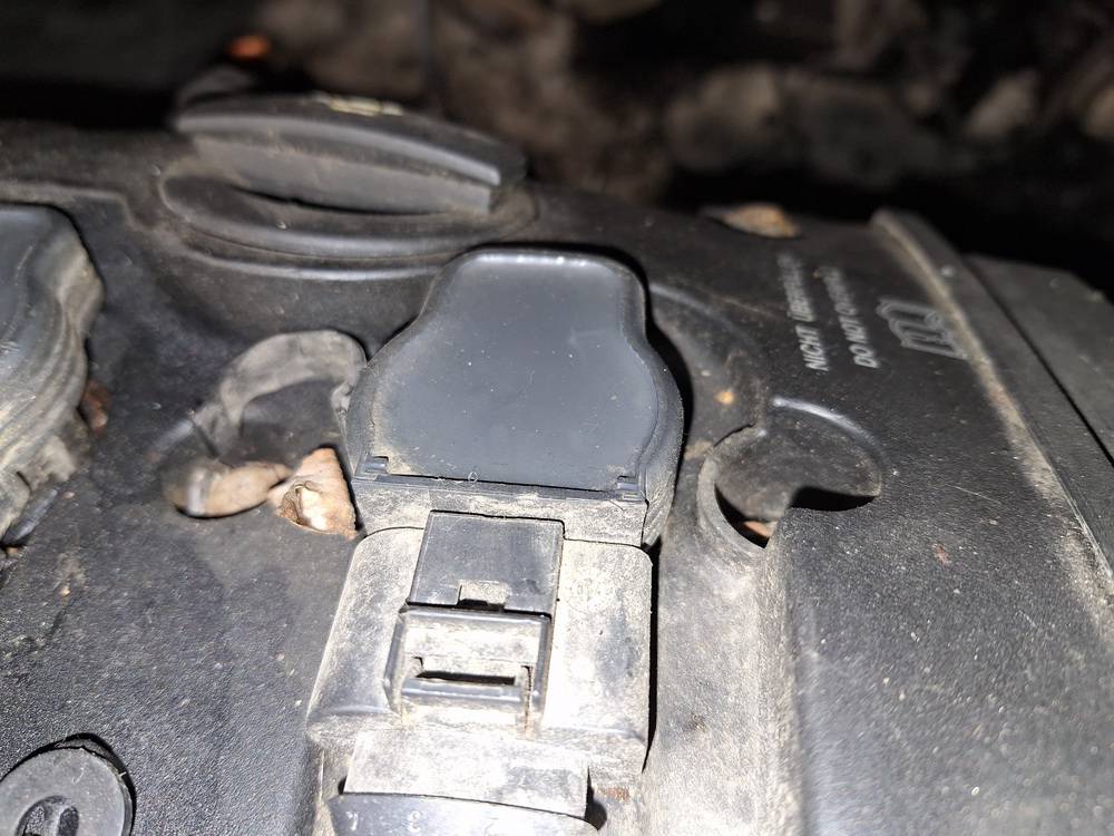 07K905715F Volkswagen Touran 2004 Ignition Coil