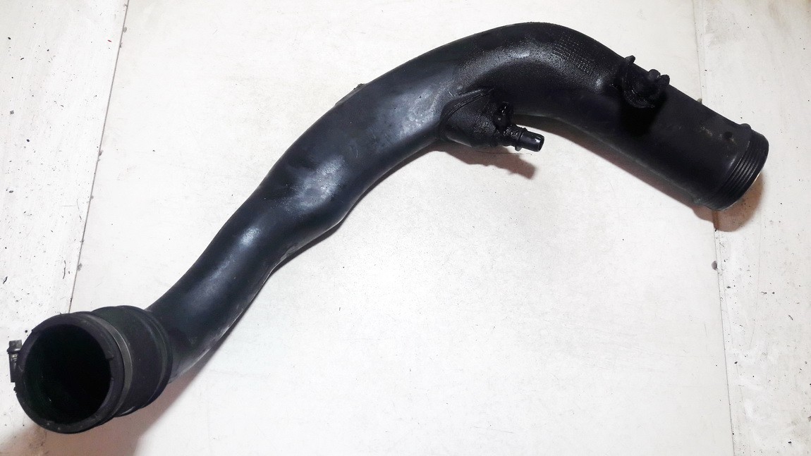 72109999 3126171 TURBO INTERCOOLER PIPE HOSE Volvo V70 2008 2.4L EIS01037523 Used Auto Parts