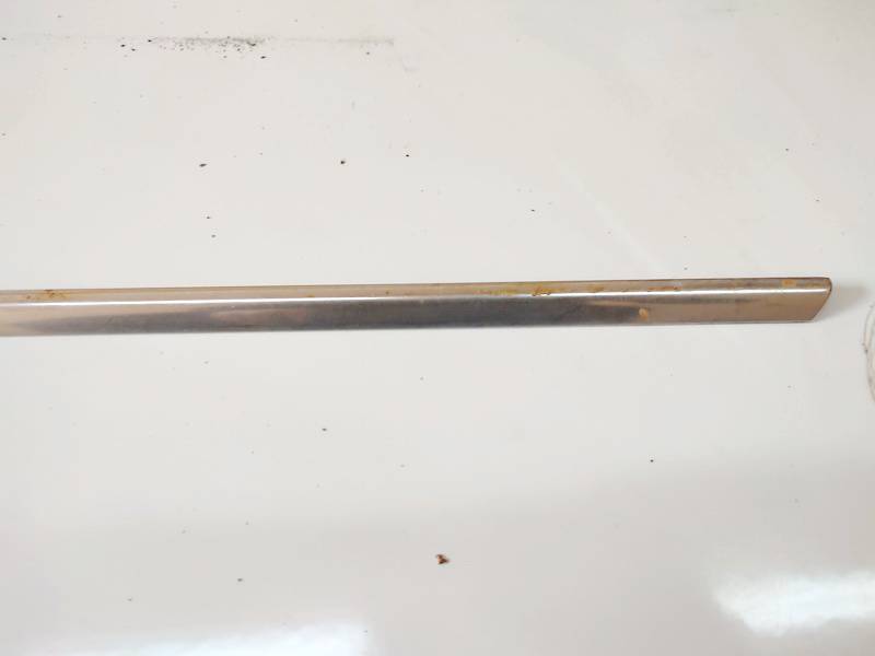 Audi A6 2000 Glass Trim Molding-weatherstripping - FRONT RIGHT - Thumbnail 3