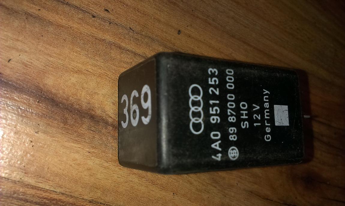 4a0951253 898700000, 369 Relay module Audi A4 2001 1.8L EIS00037526