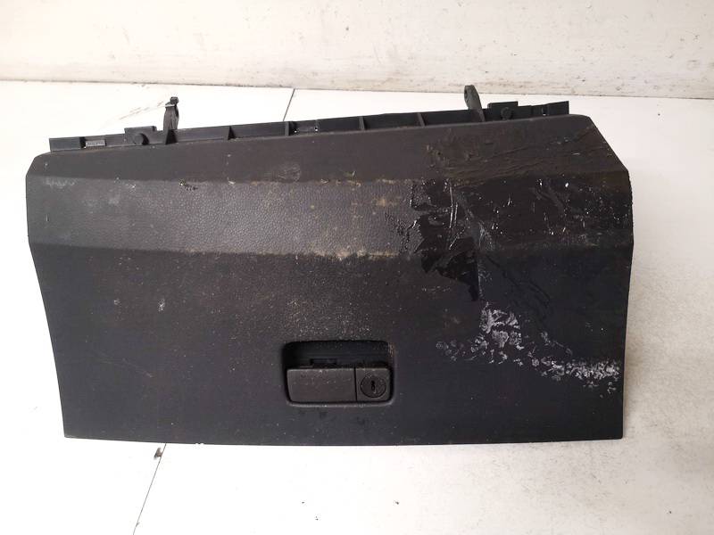 Nissan Murano 2005 Glove Box Assembly