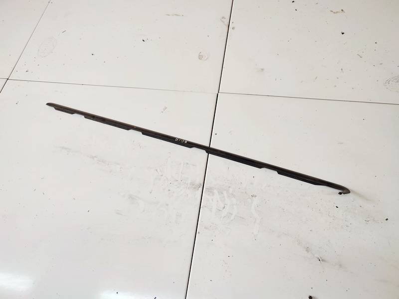 Audi A6 1999 Glass Trim Molding-weatherstripping - FRONT RIGHT