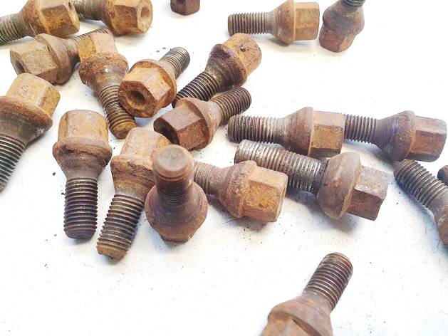 Opel Astra 2005 Zestaw śrub kół - Thumbnail 2