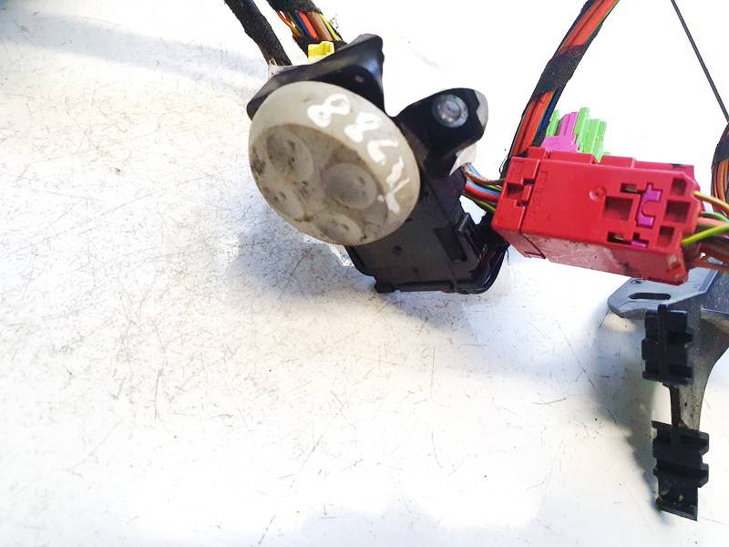 8E0959777B Audi Q7 2007 Przycisk sterowania fotela