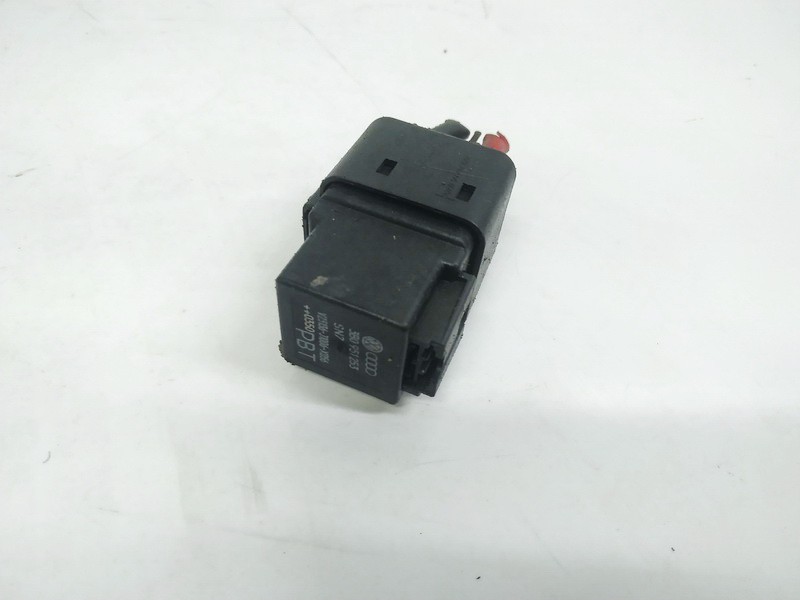 8A0937530 V23136J1006X056 Glow plug relay Volkswagen Passat 2004 2.0L