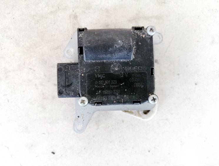 4E0820511 Volkswagen Touareg 2004 Heater Vent Flap Control Actuator Motor