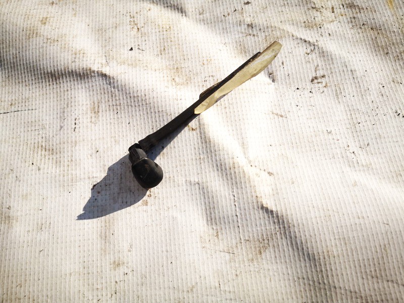 Mazda 3 2006 Dysza spryskiwacza przedniej szyby