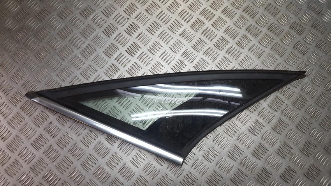 Opel Vectra 2004 Corner quarter window glass - REAR RIGHT