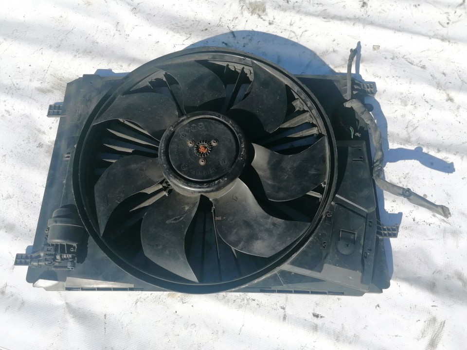 3136613344 Mercedes-Benz C-CLASS 2014 Le ventilateur du radiateur