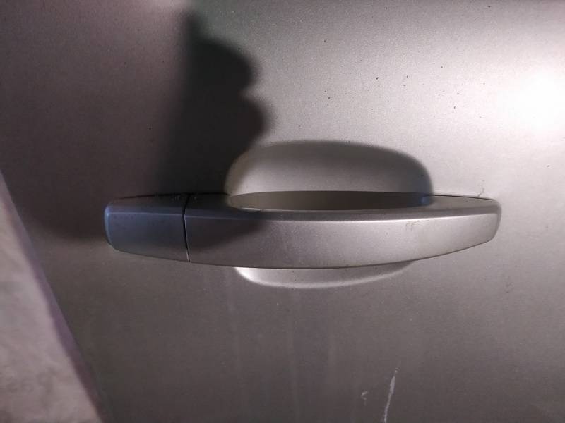 Opel Zafira 2006 Door Handle Exterior - FRONT RIGHT