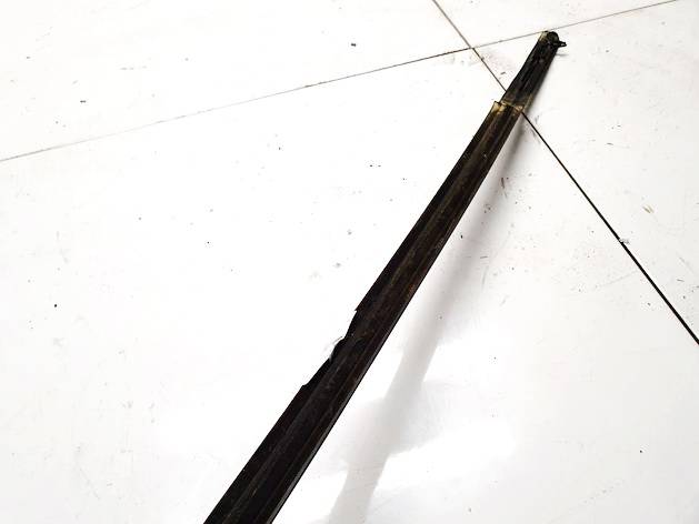 Mazda 3 2007 Уплотнитель пояса кузова - задний правый - Thumbnail 3