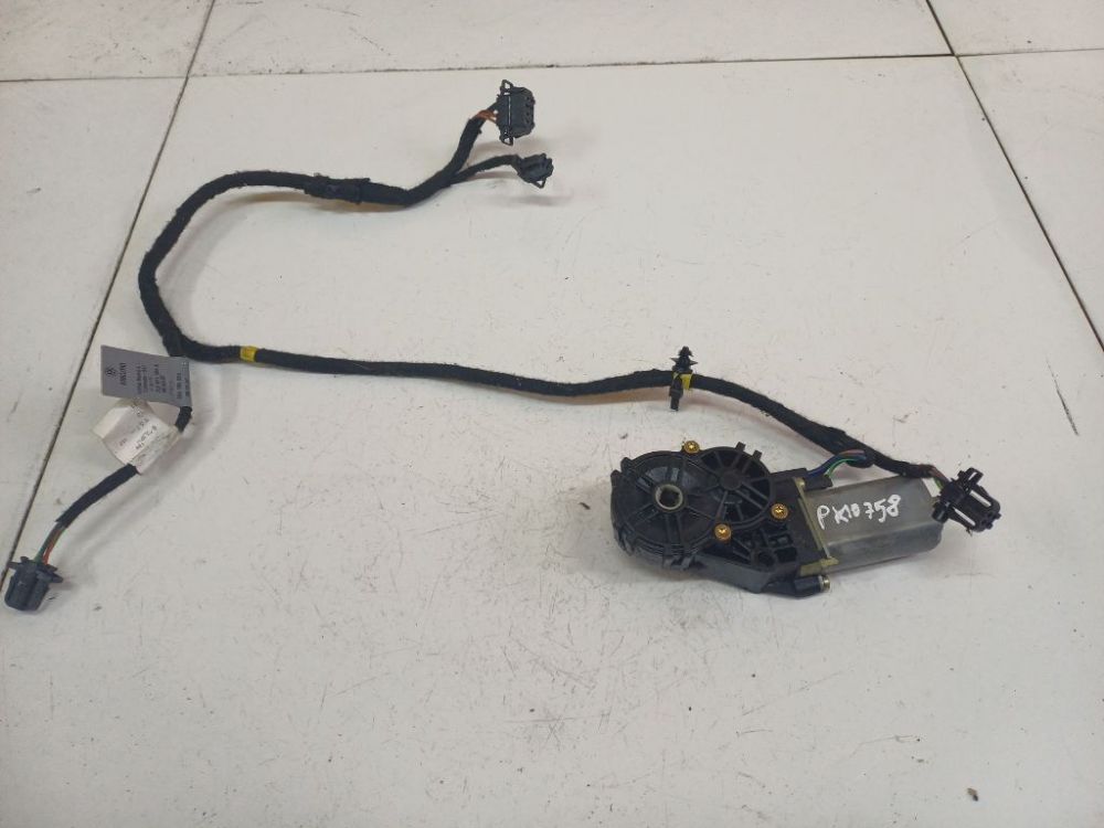 0390201948 Porsche Cayenne 2003 Sedynes varikliukas P.K.