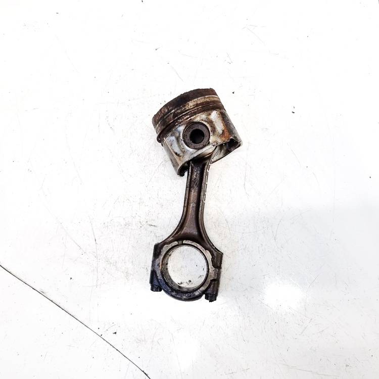 Toyota Corolla Verso 2005 Tłok z korbowodem - Thumbnail 3