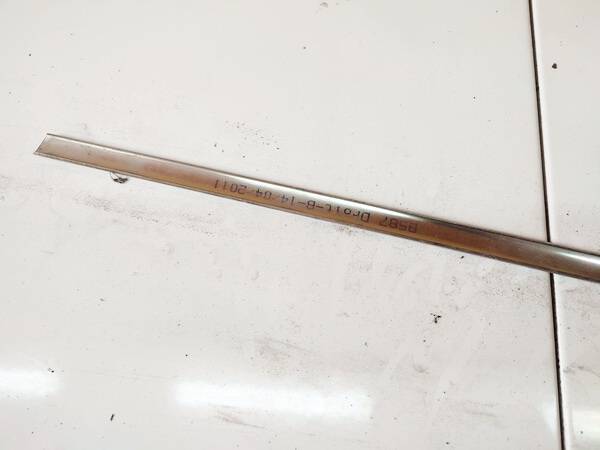 B587 Citroen C4 Grand Picasso 2011 Listwa szyby drzwi - TYLNE PRAWE - Thumbnail 2