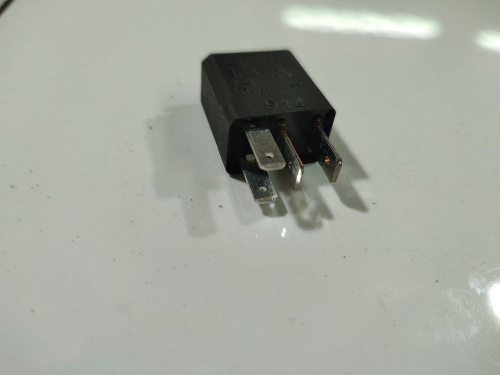 24455922 Opel Astra 2005 Relay module - Thumbnail 2