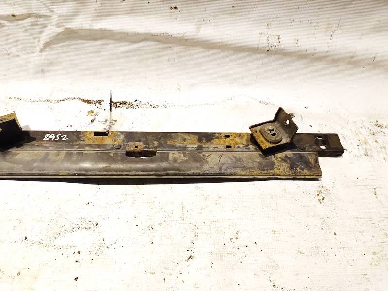 Chrysler Voyager 2005 Radiateur Support Mount Holder - Thumbnail 3