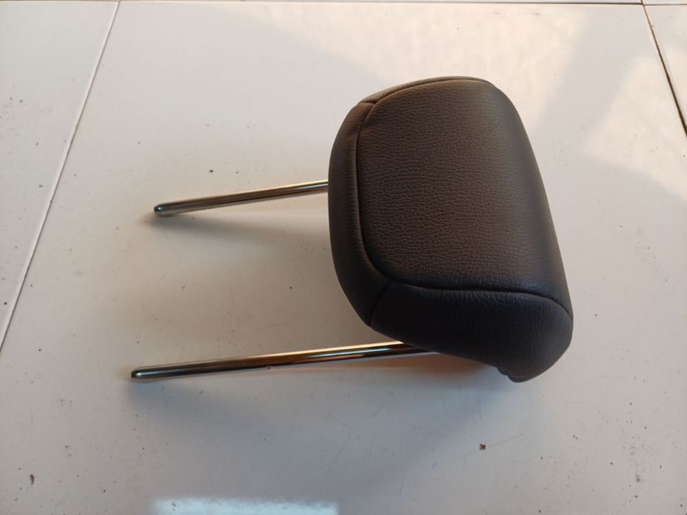 Opel Corsa 2010 Zagłówek fotela