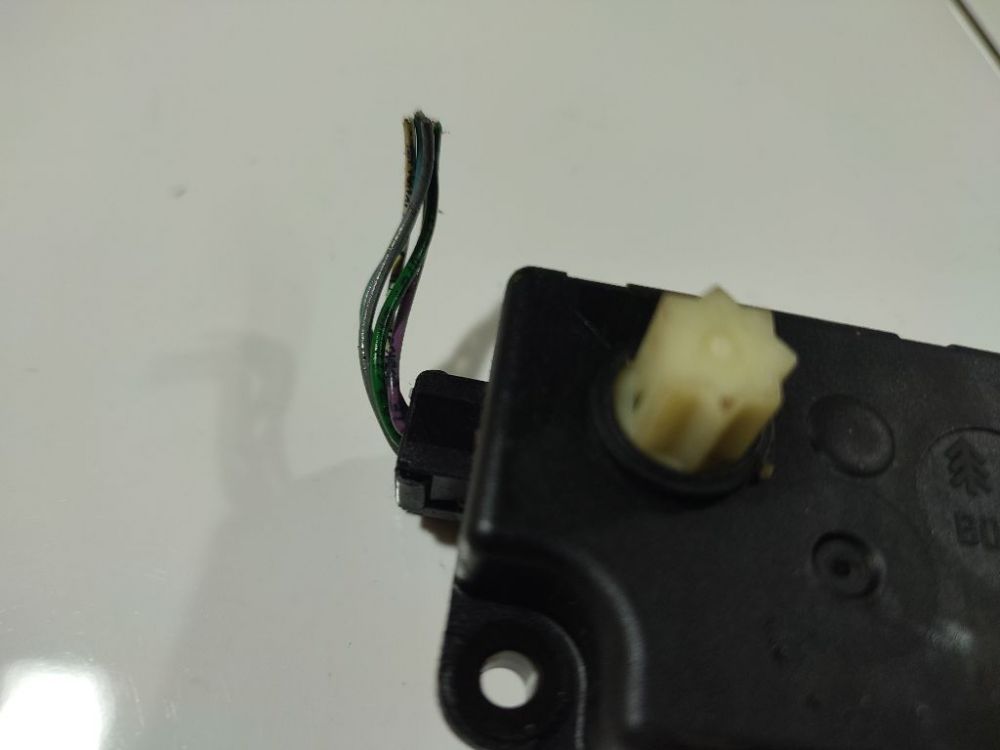 Renault Scenic 2001 кронштейн моторчика заслонки отопителя - Thumbnail 2