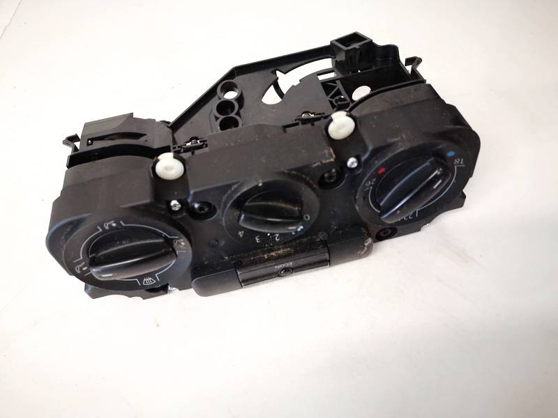 5M1820045 Volkswagen Golf Plus 2005 Panel sterowania klimatyzacją (przełączniki ogrzewania)