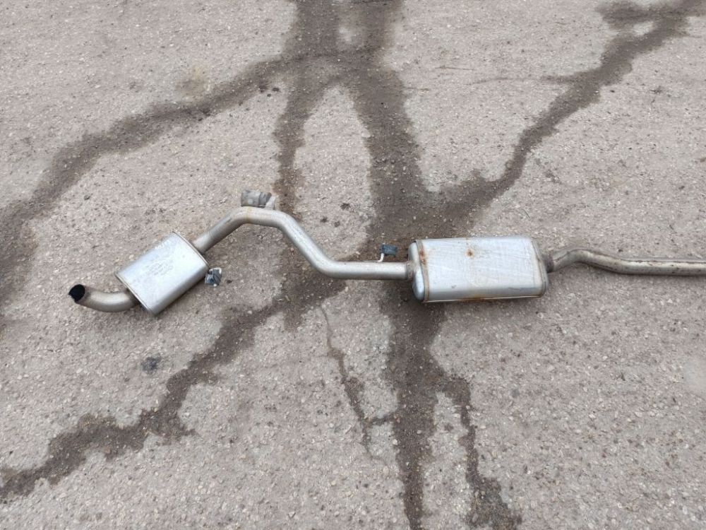 BMW 1-Series 2007 Tłumik