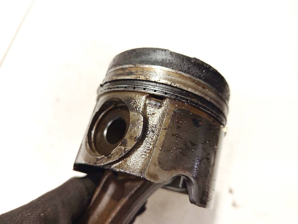 0107200 Opel Omega 2001 Tłok z korbowodem - Thumbnail 3