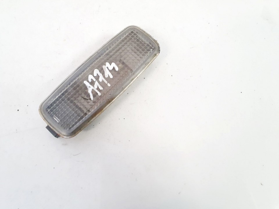 Peugeot 206 2001 Lampka wnętrza - Thumbnail 2