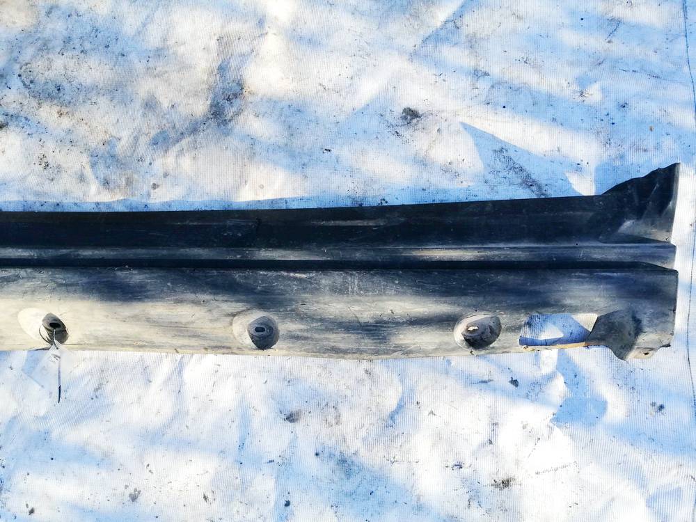 7000301LH Land-Rover Range Rover 2002 Left Sill Moulding
