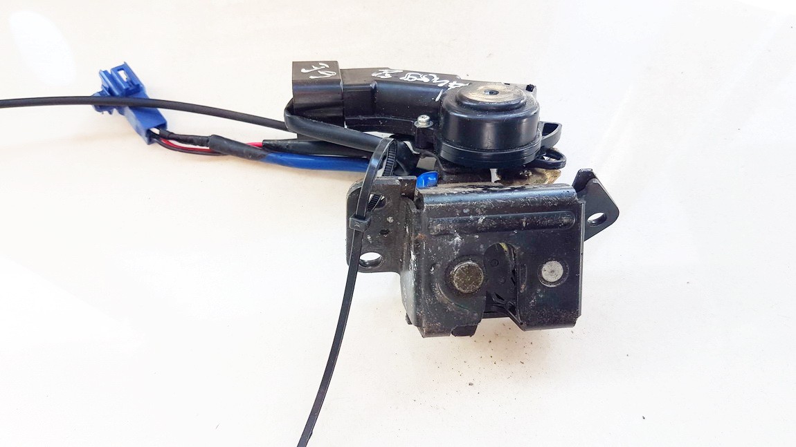 Toyota Corolla 2005 Trunk Lid Lock Latch - REAR