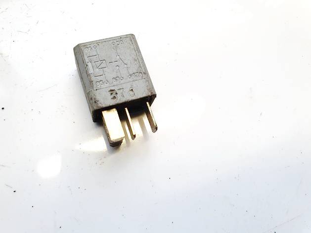 13100504 Opel Meriva 2006 Relay module