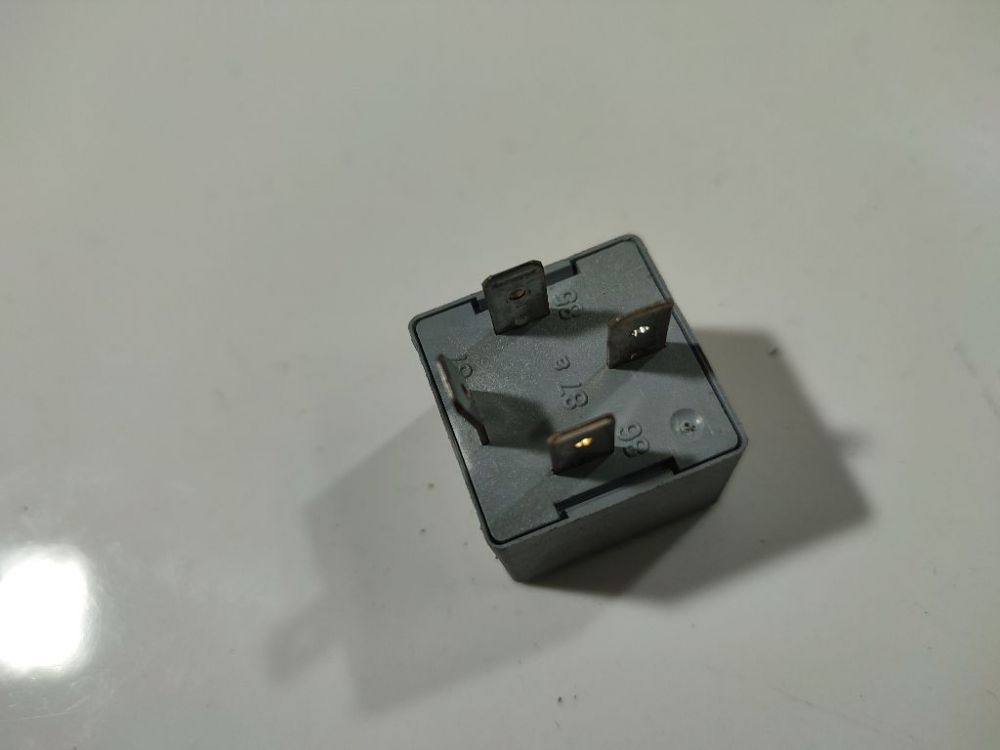 141951253B Audi A4 2000 RELÉ PARA AUTOMÓVIL - Thumbnail 2