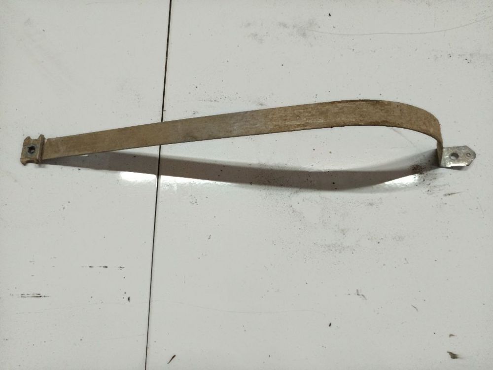 Volkswagen Passat 1997 Réservoir à Carburant Support - Thumbnail 4