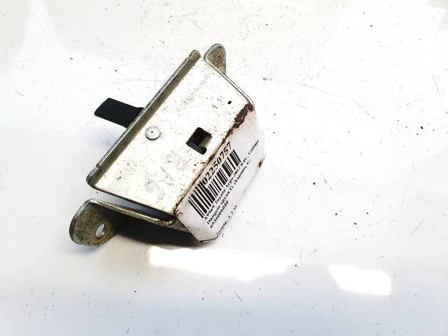 693500H010 Toyota Aygo 2012 Zamek tylnej klapy - TYLNE - Thumbnail 3