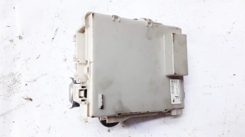 8267030250 Lexus GS - CLASS 2006 Fuse box